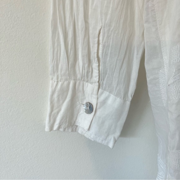 Soft Surroundings Flowy Floral Embroidered Tunic Blouse Mixed Buttons - Picture 8 of 16